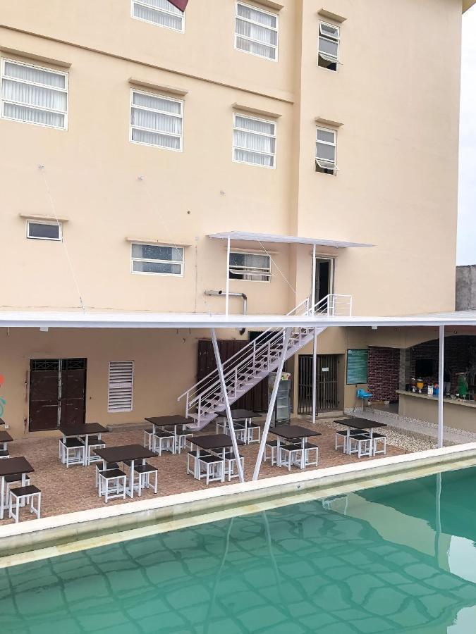 Grand Madani Hotel Mataram Exterior photo